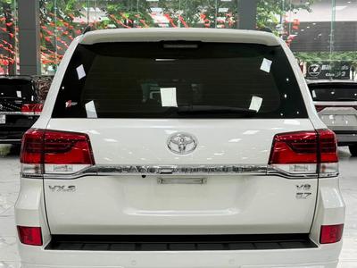 Land Cruiser 4.6 V8, sản xuất 2019 xe đẹp xuất sắc. Giá cực tốt. 4