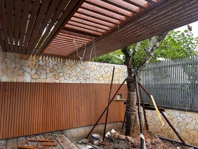 Thi công lắp đặt gỗ nhựa ngoài trời: ốp tường trần, lam chắn nắng, sàn gỗ nhựa 3