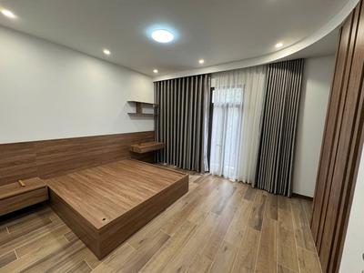 Nhà 5 tầng , thang máy . Làm Văn phòng , Spa , Nha Khoa ...kết hợp ở tại Hoàng Huy Riverside , Hồng 3