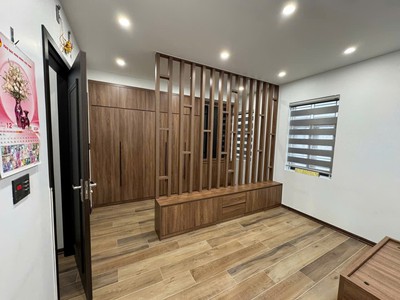 Nhà 5 tầng , thang máy . Làm Văn phòng , Spa , Nha Khoa ...kết hợp ở tại Hoàng Huy Riverside , Hồng 4