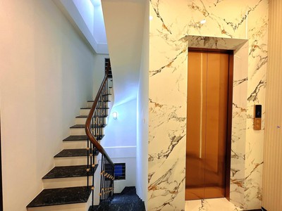 Giảm 3 tỉ  bán nhà mặt phố thụy khuê, 72m2, 7 tầng thang máy, mặt tiền 4.2m, giá 37.8 tỉ, vỉa hè, 2