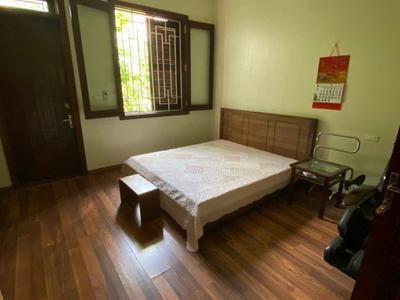 Nhà ngõ 234 Hoàng Quốc Việt - DT 100m2 xây 70m2 x 4 tầng có nội thất, đường 10m để ô tô 5
