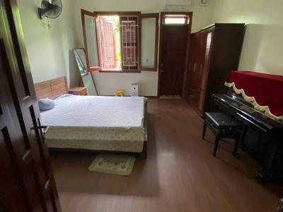 Nhà ngõ 234 Hoàng Quốc Việt - DT 100m2 xây 70m2 x 4 tầng có nội thất, đường 10m để ô tô 6