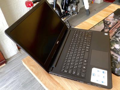 Laptop Dell Vostro 3568 Core i5-7200U Ram 8GB SSD 128GB HDD 1TB VGA ON Màn 15.6 Inch Máy Đẹp 3
