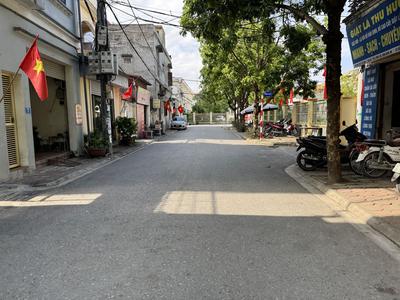 Bán 122,7m2 đất đấu giá Thượng Thanh, có nhà xưởng cho thuê 15tr/tháng, ô tô tải tránh, kinh doanh 4