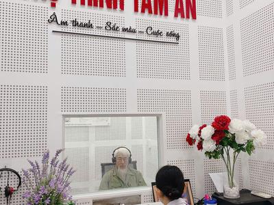 Máy trợ thính - Món quà ý nghĩa cho bác thương binh 8