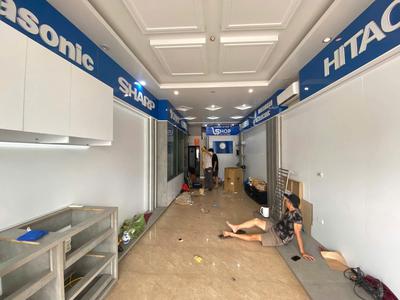 Cho thuê tầng 1 nhà mặt đường Hồ Sen gần Tô Hiệu - 78m2 - ngang 6m - độc lập 1