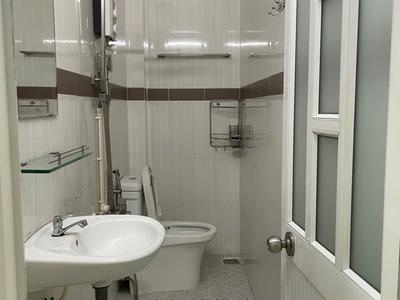 Giảm mạnh 1.4 tỷ - bán nhà hẻm xe hơi, sát mặt tiền phan xích long, p2, phú nhuận 3