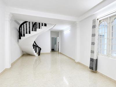 Chủ kẹt tiền giảm sâu chỉ còn 10 tỷ 900 triệu 1