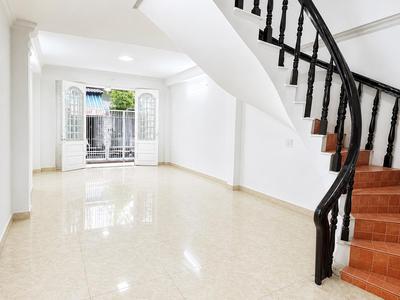 Chủ kẹt tiền giảm sâu chỉ còn 10 tỷ 900 triệu 2