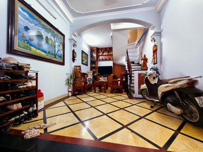 Bán nhà bồ đề 9 tỷ ô tô  chỗ đỗ cửa,ngõ thông thoáng 2
