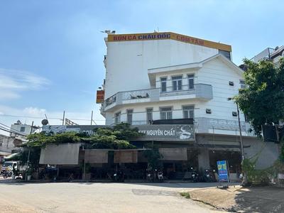 Nhà mặt tiền tây lân gần chợ, phù hợp vừa ở vừa kinh doanh. 3