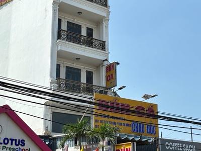 Nhà mặt tiền tây lân gần chợ, phù hợp vừa ở vừa kinh doanh. 1