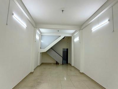 Cho thuê nhà mặt tiền thống nhất 64m -4tầng- ngay cạnh chợ, ngã tư 2