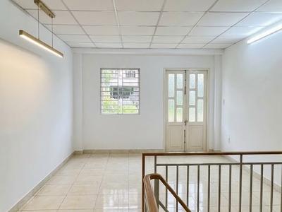 Chỉ 5 tỷ có ngày 40m2 x 2 tầng, Hẻm xe hơi thông thương tại F4 Tân Bình. 2