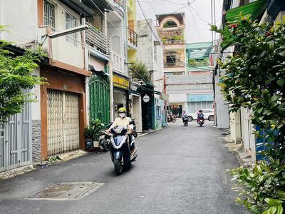 Bán nhà phú nhuận  - hẻm xe hơi huỳnh văn bánh - vị trí kinh doanh đẹp 1