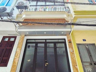 Chính chủ gửi bán nhà phố đường láng đống đa phân lô, ô tô vào nhà, kinh doanh tốt, 10.6 tỷ 1