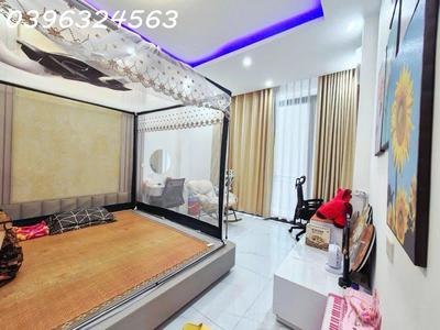 Chính chủ gửi bán nhà phố đường láng đống đa phân lô, ô tô vào nhà, kinh doanh tốt, 10.6 tỷ 3