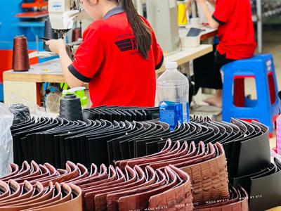 Từu bản vẽ đến thành phẩm - Xưởng hỗ trợ sản xuất đồ da thời trang nam nữ 0