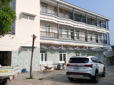 Bán lô đất diện tích lớn 3 mặt tiền đường Ngô Đến Nha Trang, tặng nhà biệt thự 3 tầng 2