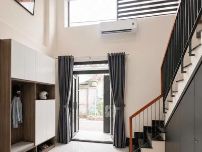 Sát vòng xoay lê đại hành - hxh - ngang 4.4m - 5 tầng btct đúc - 50m 2