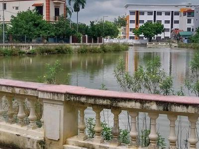 Bán đất đông dư bát tràng 41,7m ô tô vào sát nhà cạnh hồ điều hòa giá chỉ 5 tỷ 0