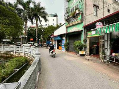 Nhà Đẹp Văn Trì 50m Mặt Ngõ Kinh Doanh - Ô tô đỗ cửa - 10ty5 VIEW HỒ 0
