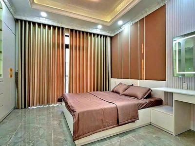 Nhà tân cổ điển, tặng nội thất cao cấp, xe hơi đậu trong nhà 2