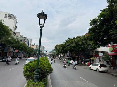 Bán nhà mặt phố nguyễn văn cừ, long biên 192m2 mt7.6m 59.9 tỷ vỉ hè kinh doanh 0