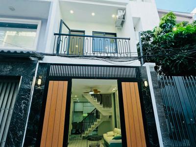 Nhà mới 3 tầng full nội thất 30M2 4PN 3WC CHỈ 6.5 TỶ 0