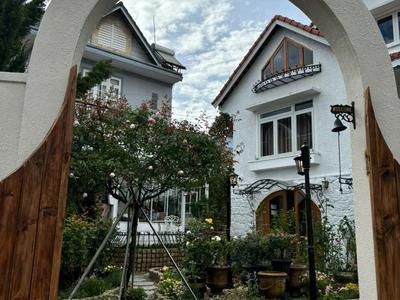 Bán villa phong cách pháp cổ điển   trung tâm đà lạt   dòng tiền 30 triệu/tháng 1