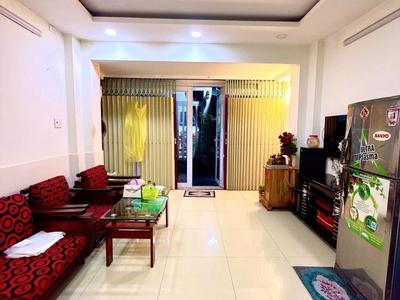 Nhà cách mạng tháng tám, 3 lầu-hẻm xe hơi- giá chỉ 4 tỷ nhỉnh 1