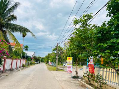2 lô liền kề hơn 200m2 gần Hòa tiến giá 1tyxx 1