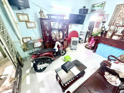 Bán nhà 2 tầng- đ.tôn thất thuyết- dtsd 226m2- gần đ.số xe hoi đậu- lưu thông khánh hội- hoàng 3