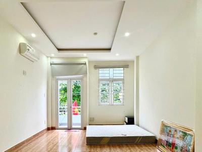 Nhà 4 tầng đối diện công viên mặt tiền đường số bông sao p5q8. giá 11.5 tỷ 0