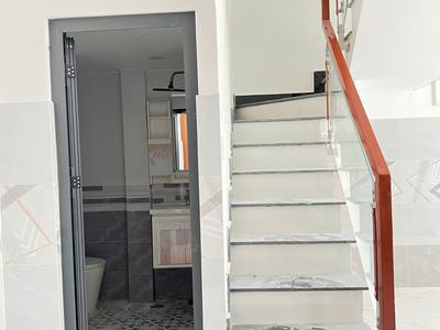 Nhà mới 3 tầng nở hậu 6.5m ngay chợ ba đình p10q8. giá: 5.38 tỷ 3