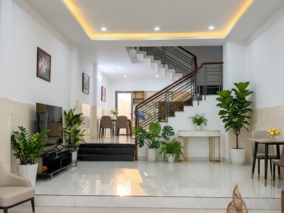 Bán nhà quang trung thống nhất, nở hậu 91m2, đúc 4 tầng, 4 phòng ngủ , giá 8.5 tỷ thương lượng - 0