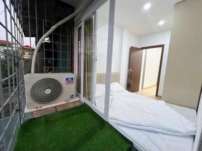 Tập thể ngân hàng chùa bộc . còn mới 70 . không nằm trong việc qh. giá 3.3 tỷ sở hữu tầng 3 . sổ 2