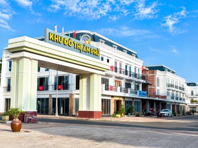 Nhà phố khu đô thị Ân Phú, măt tiền Hà Huy Tập, vị trí đẹp, KD tốt. 1