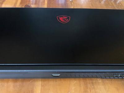 Laptop MSI GF63 Thin Core i5-9300H Ram 16GB SSD 256GB GTX 1650 Màn 15.6 Inch Full HD Máy Đẹp 1