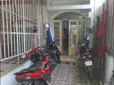 Cho thuê nhà đường số 8, P. Trường Thọ, Thủ Đức   3PN 2WC, đường xe tải   Giá 7 triệu/tháng 0