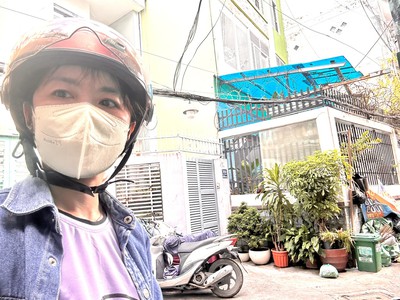 Bán căn hộ dịch vụ mi ni- 5 tầng-100m2 chỉ 9.8t- đ.đoàn văn bơ- giao thương đ.tôn đản với đ.xóm 0