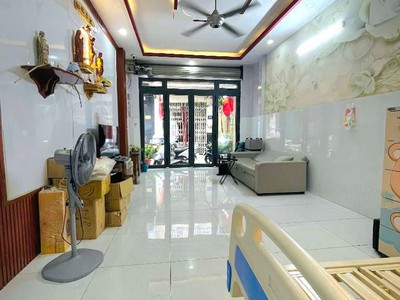 Nhà đẹp tô hiệu   hiệp tân, tân phú  80m   chỉ 6.57 tỷ 0