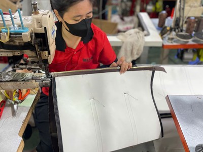 Đồ da OEM/ODM: Giải pháp nguồn hàng cho shop và doanh nghiệp 0