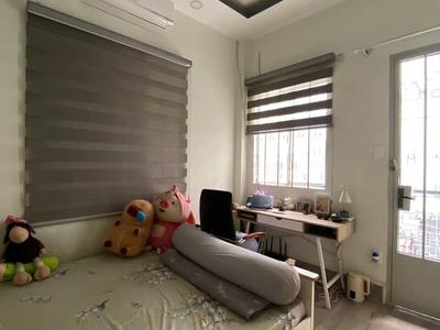 Bán nhà quận phú nhuận - đường nguyễn đình chính - 3 tầng, 78m , 4pn sân thượng trước sau giá 4