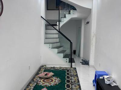 Cho thuê nhà mặt đường Trại Chuối, Hồng Bàng . 3,5 tầng mới có đồ . Ở , kinh doanh 1