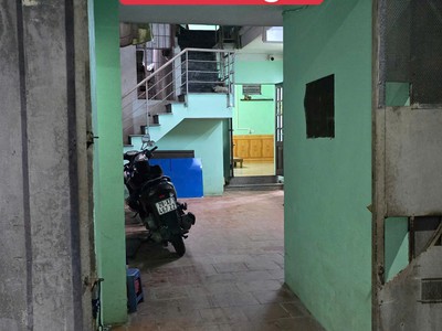 Cho thuê phòng trọ tại cầu diễn, dưới chân ga tàu phú diễn trên cao. giá 3,5 triệu/ phòng 4