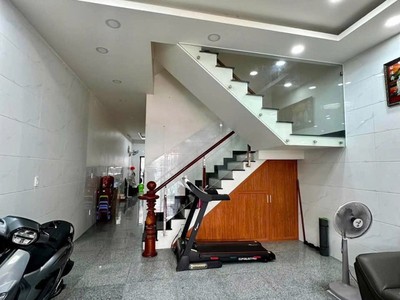 Bán nhà 3 tầng, 120m2, đường số 10, linh xuân, thủ đức, tp hcm, sổ hồng riêng. giá 7,38 tỷ. 0