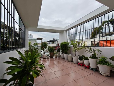 Trung tâm phú nhuận - hẻm rộng 4 tâng kiên cố - không lg 2
