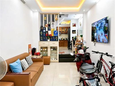 Trung tâm phú nhuận - hẻm rộng 4 tâng kiên cố - không lg 1